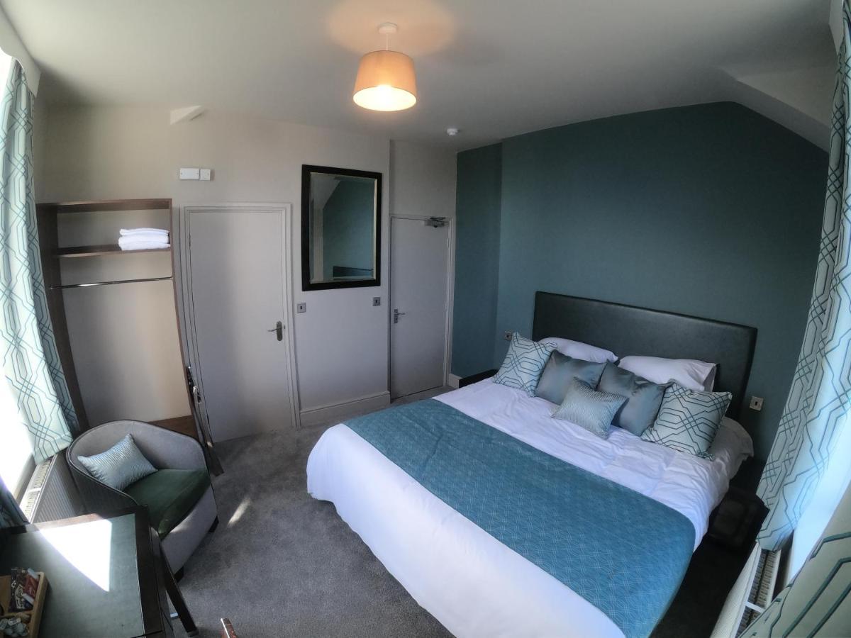 Tap & Spile Hotel Bangor  Room photo
